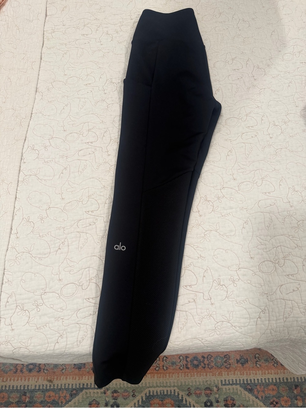 ALO Yoga Women’s leggings